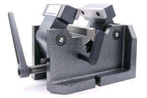 Self-centering prism machine vise for horizontal-vertical pipes 100x80 mm FQV DARMET